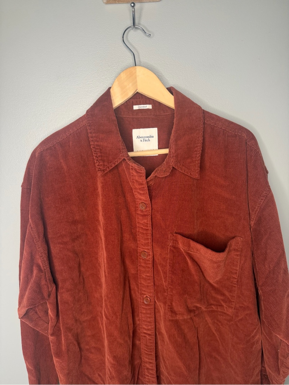 Abercrombie & Fitch Oversized Corduroy Shirt Jacket - Picture 4 of 9